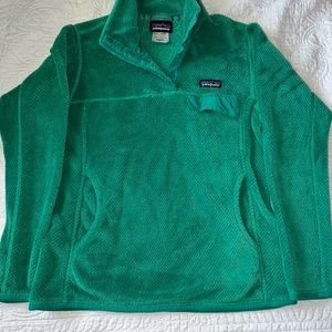 Green Patagonia fleece